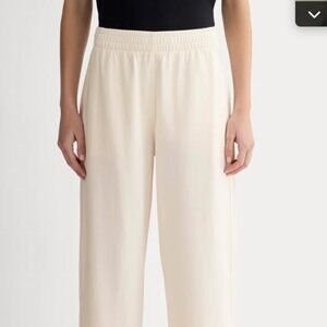 EVERLANE | The Off-Duty Barrel Pant